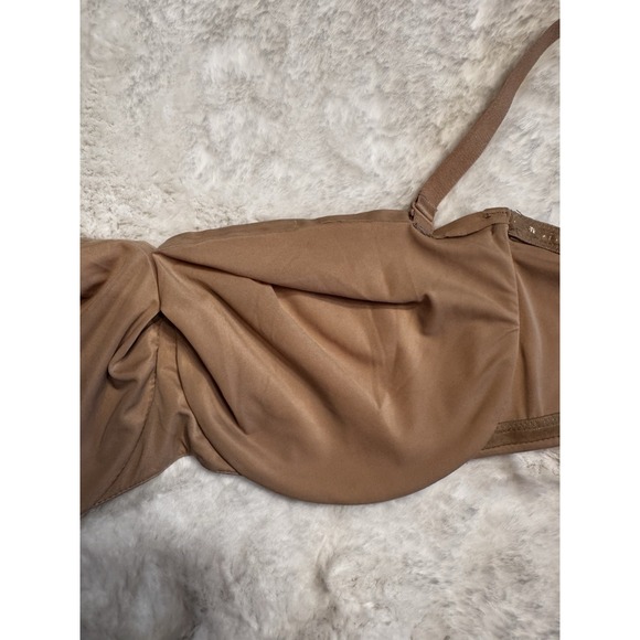 SKIMS Bra 42C Underwire Unlined Full Coverage Cup Back Closure Beige Nude - Picture 8 of 10